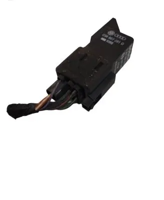 Glow plug pre-heat relay