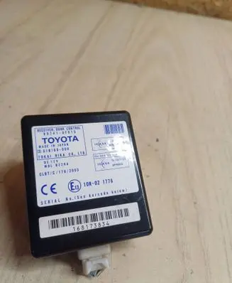 Toyota Corolla Verso AR10 Door control unit/module 897410F010 61B168000 10R021776