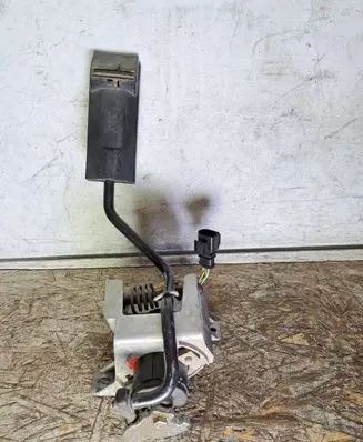 Audi A6 S6 C4 4A Accelerator throttle pedal 4A1721507G 0205001018 4A1721653B