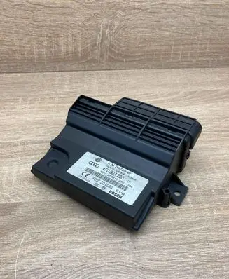Audi Q7 4L Power management control unit 4F0907280 4F0910280