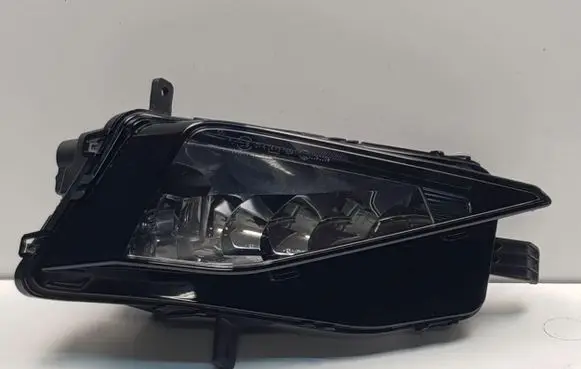 Volkswagen Golf Sportsvan Front fog light