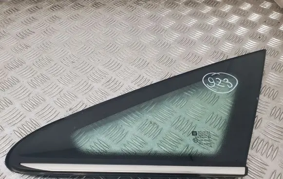 Opel Zafira B Front door vent window glass four-door 43R007951