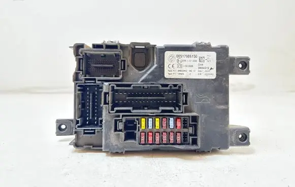 Fiat Punto (188) Fuse box set 00517986150 28094319 97RI010040