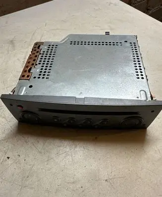 Renault Scenic II - Grand scenic II CD/DVD changer 8200300859