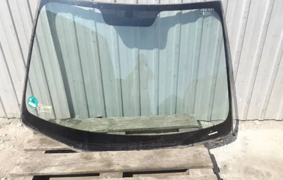 Hyundai i30 Front windscreen/windshield window