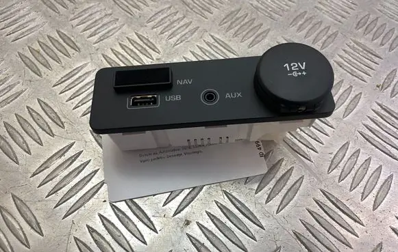 Jaguar F-Pace USB socket connector FK7219C166BD