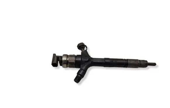 Toyota Corolla Verso AR10 Fuel injector 236700G010