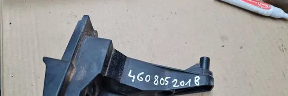 Audi A6 S6 C7 4G Radiator mount bracket 4G0805201B