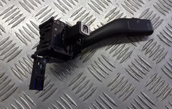 Volkswagen Golf Plus Wiper switch 1K0953519