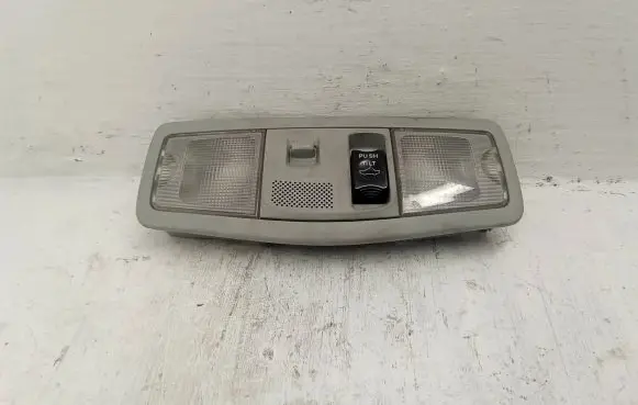 Mitsubishi Outlander Front seat light 1151347