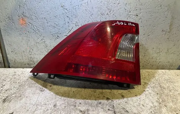 Volvo S60 Rear/tail lights 30796267 21510101 3811