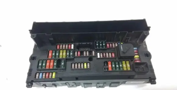 BMW 7 F01 F02 F03 F04 Fuse module 9252816