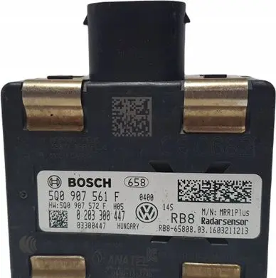 Volkswagen PASSAT B8 Distronic sensor radar 5Q0907561F
