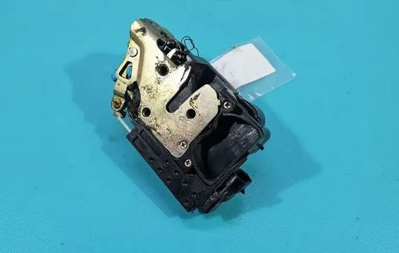 SsangYong Rexton I Front door lock IMPRK1475520