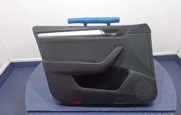 Skoda Superb B5 (3U) Door card panel trim set 3V1867011