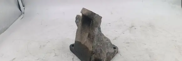 Audi A4 S4 B5 8D Engine mounting bracket 4B0199308