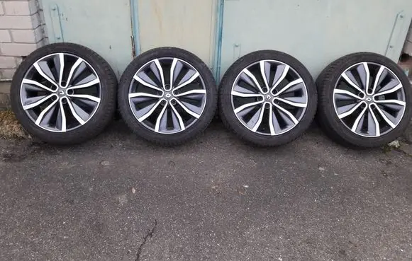 Renault Kadjar R19 alloy rim 403008644R