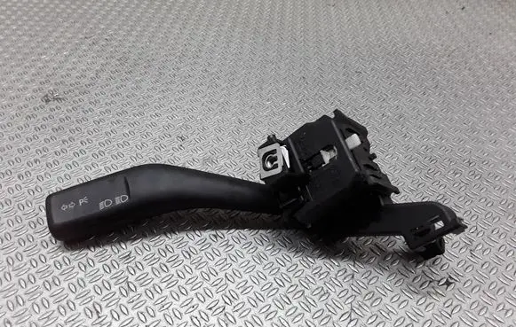 Volkswagen Golf V Indicator stalk 1K0953513