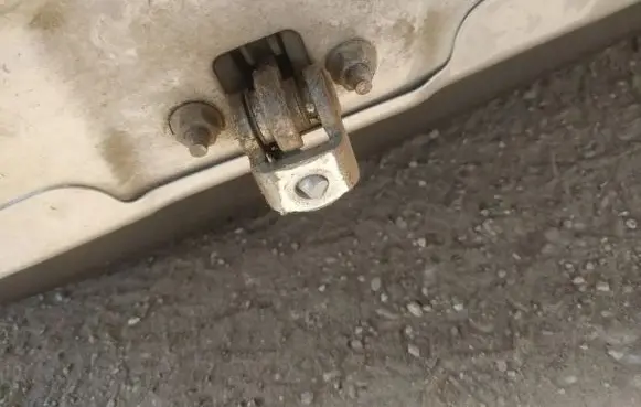 Opel Vectra C Rear door check strap stopper
