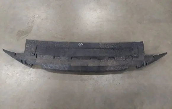 Audi Q7 4L Front bumper foam support bar 4L0807550B