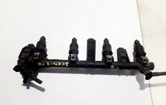 Renault Scenic I Fuel main line pipe 7700273495