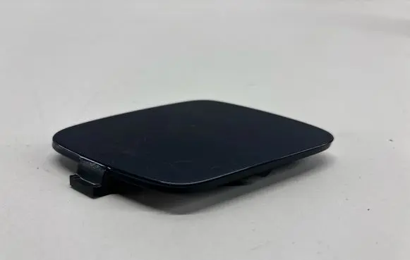 Volvo XC60 Front tow hook cap/cover 32234960 AEE2R