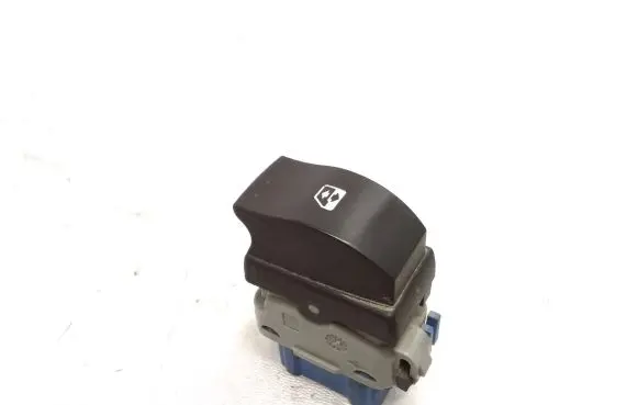 Renault Master III Electric window control switch 476809 017400