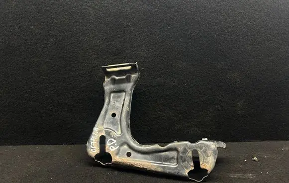Skoda Octavia Mk2 (1Z) Headlight/headlamp mounting bracket 1z0805072