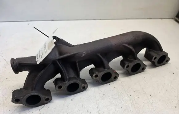 Volvo V70 Exhaust manifold 30637797