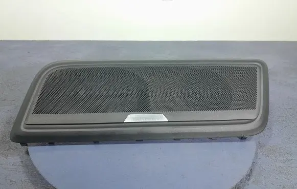 Audi A8 S8 D2 4D Subwoofer speaker 4N0863488A