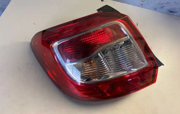 Dacia Sandero Rear/tail lights 265554085R 10122021 62421301