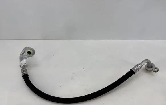 Volvo XC40 Air conditioning (A/C) pipe/hose 31694880