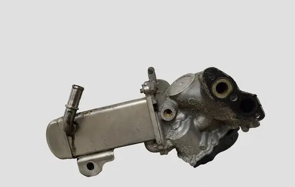 Ford Mondeo MK IV EGR valve cooler MM111BL V29004027