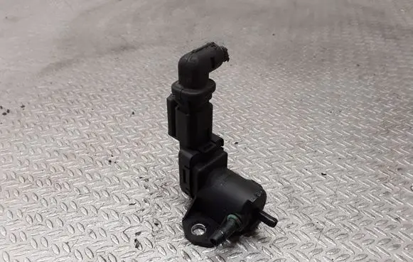 Citroen C4 II Vacuum valve 9688124580