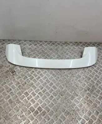 Tailgate/trunk spoiler