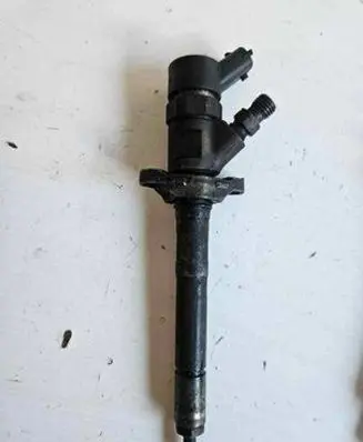 Volvo S40 Fuel injector 0445110259