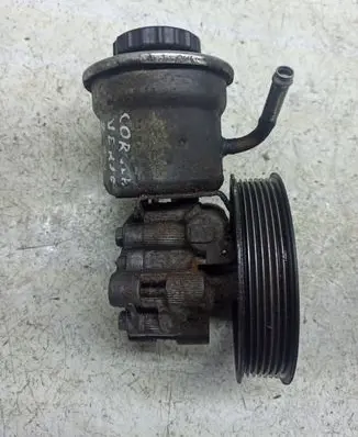 Toyota Corolla Verso AR10 Power steering pump