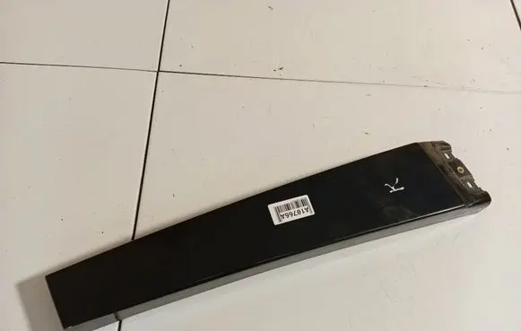 Volkswagen Touareg I Other front door trim element 7l6853317b
