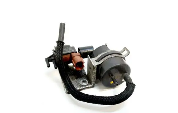 Volvo XC90 Turbo solenoid valve 1846004521