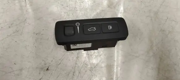Volvo XC90 Fuel tank opening switch 31376509