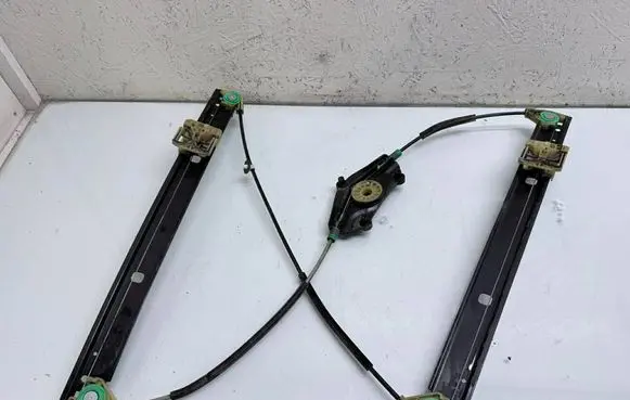 Audi Q5 SQ5 Front window lifting mechanism without motor 8R0837461G