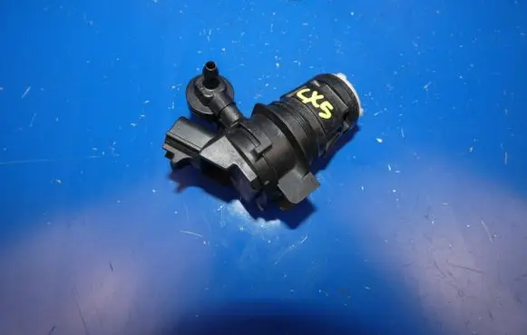 Mazda CX-5 Windscreen/windshield washer pump 8603109210