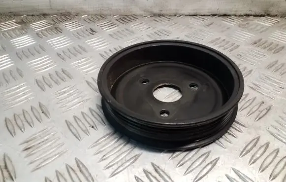 Opel Meriva B Water pump pulley 55565243