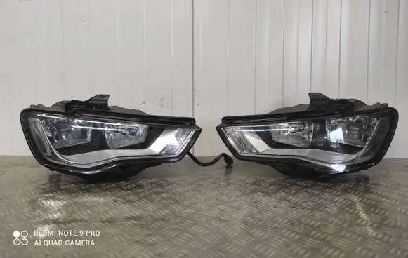 Audi A3 S3 8V Headlight/headlamp 8V0941004A 8V0941003A