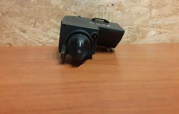 Mercedes-Benz E W210 Light switch 2105451404