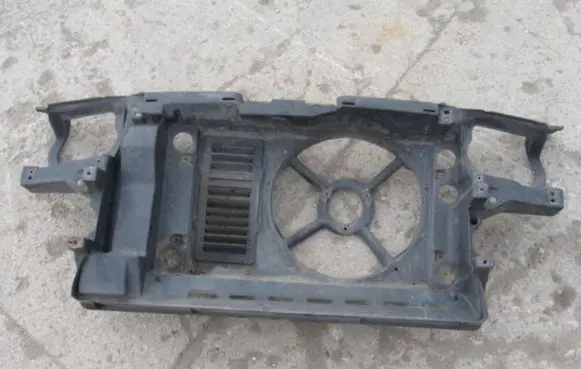 Volkswagen Golf III Radiator support slam panel 1H0805594C