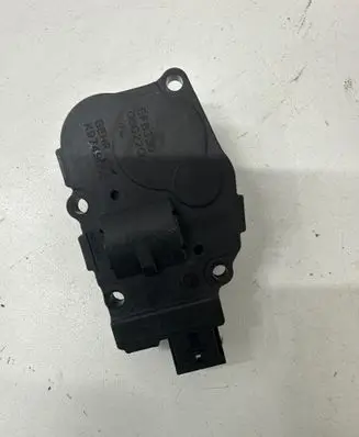 Audi Q5 SQ5 8R Air flap motor/actuator K9749005 EFB330 06022009