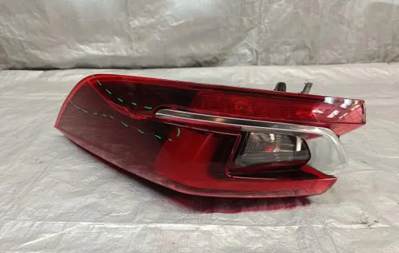Opel Insignia B Rear/tail lights 39099123