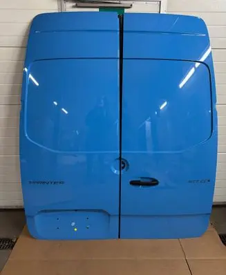 Mercedes-Benz Sprinter W907 W910 Back/rear loading door A9077421900 A9077421800 9077421900