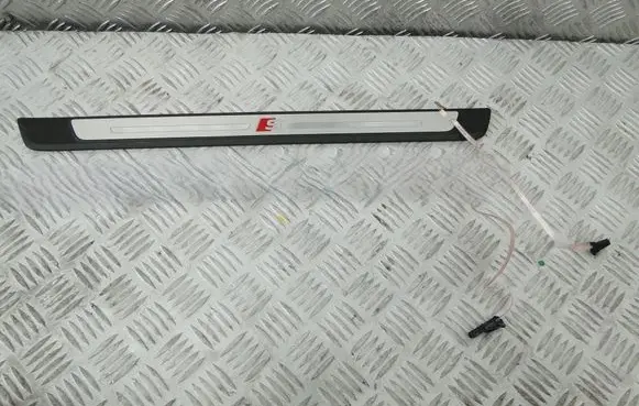 Audi A5 Thresholds for All-terrain vehicles 8W0947418A